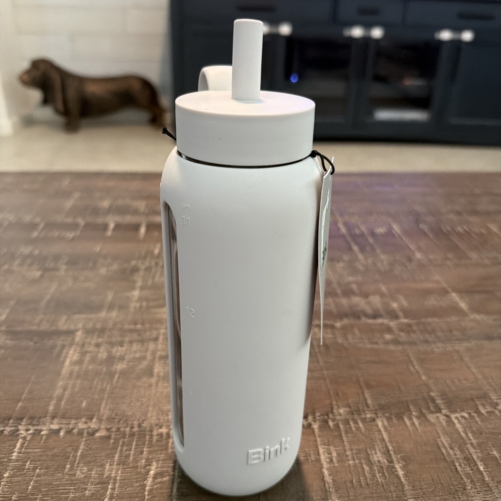 Bink 21oz Bone Day Bottle Borosilicate Glass Water Bottle Hydration Tracking